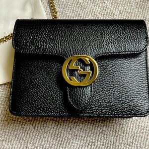 Brand new Gucci Calfskin small interlocking G shoulder bag black.